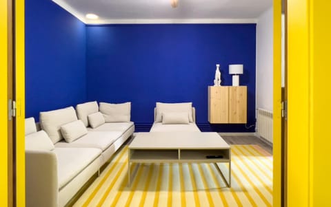 Communal lounge/ TV room, Living room