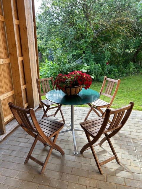 Patio, Day, Garden, Balcony/Terrace, Seating area, Dining area, Garden view
