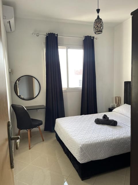 Bed, Bedroom, air conditioner