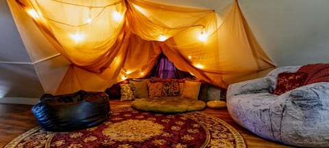 Centrally Located With Lake Views Apartment in Burlington