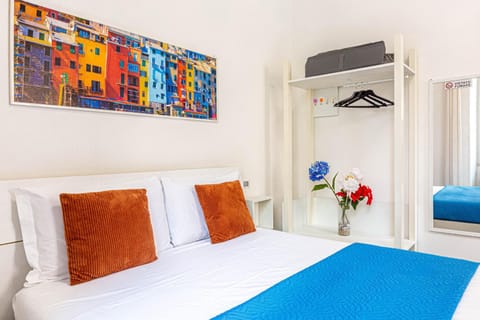 Bed, Photo of the whole room, Bedroom, air conditioner