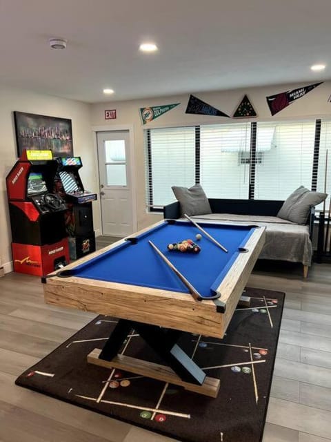 Billiard, Billiard, Game Room, Game Room