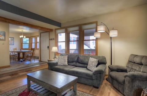 2 2 Ferringway 13 House in Durango