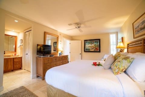 Wailea Ekahi 32B · WEK 32B Remodeled Wailea Getaway w AC Pool House in Wailea