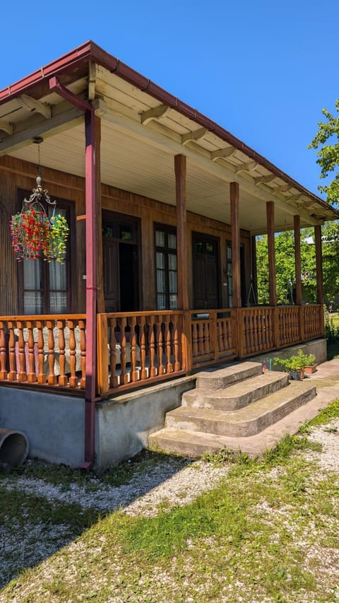 Property building, Spring, Garden