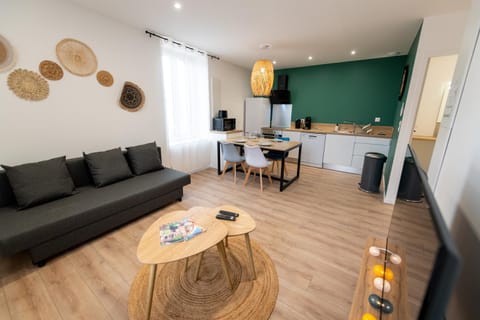 TV and multimedia, Dining area