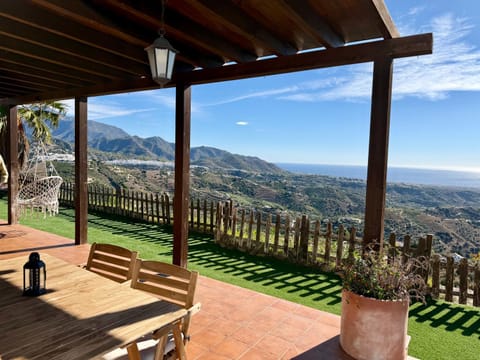 Natural landscape, View (from property/room), Balcony/Terrace, Mountain view, Sea view