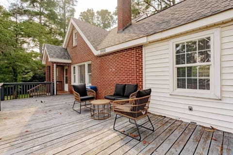 Mins to USC Hospital Zoo Columbia Duet-Unit A House in West Columbia