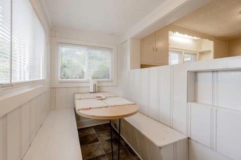 Mins to USC Hospital Zoo Columbia Duet-Unit A House in West Columbia