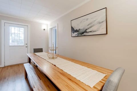 Mins to USC, Hospital, Zoo! Columbia Duet- 2 Units House in West Columbia