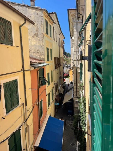 A due passi dal mare - wi/fi-A/C Apartment in Lerici