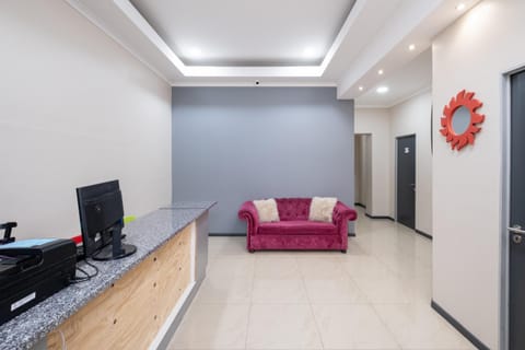 Cape palm royal guest house Bed and Breakfast in Cape Town