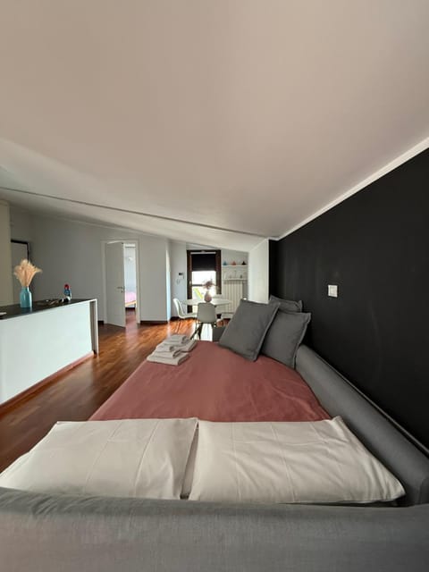 Bed, Living room, Seating area