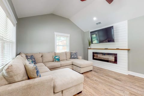 Walk to Beach! Mardi Gras Parade Route Gem in NOLA House in Bay Saint Louis