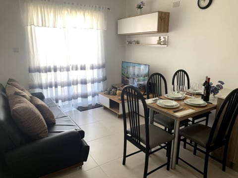 Quiet, cosy apartment in Ghadira Bay by Homely Apartment in Malta