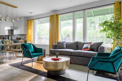 Living room, Seating area
