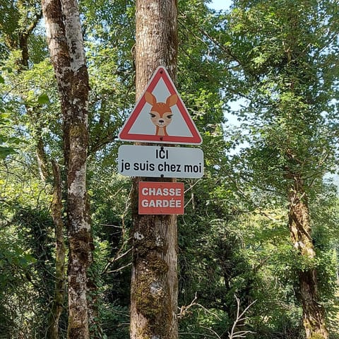 Nearby landmark, Natural landscape