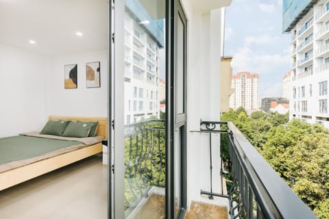 Bed, Garden, View (from property/room), Balcony/Terrace, Bedroom, Garden view