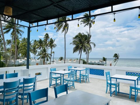 Restaurant/places to eat, Day, Sea view