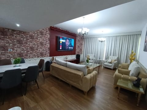 شقة كبيرة وفخمة large and luxury two bedroom Apartment in Ajman