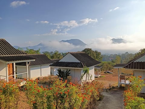 Property building, Day, Natural landscape, Mountain view