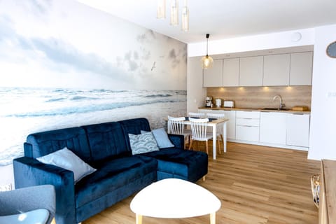 Kitchen or kitchenette, Seating area