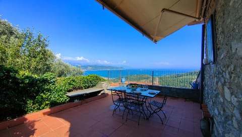 Patio, Natural landscape, Balcony/Terrace, Dining area, Sea view