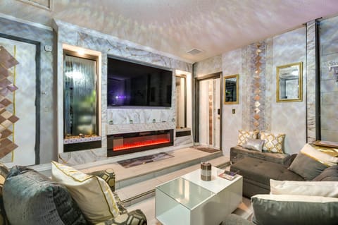 Cozy Brandon Vacation Rental with Shared Pool! Apartment in Brandon