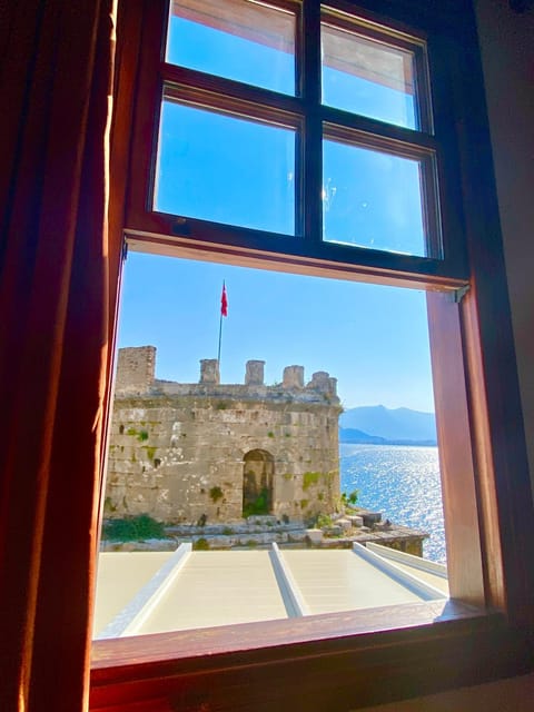 Nearby landmark, Day, Natural landscape, View (from property/room), Landmark view, Sea view