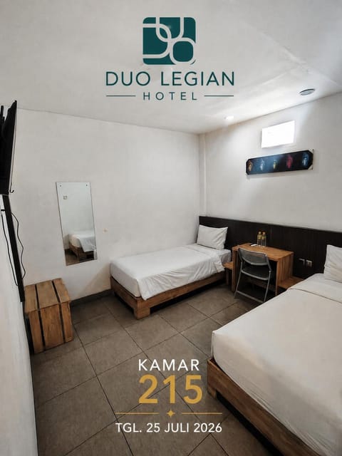Bed, Property logo or sign, Photo of the whole room, Bedroom