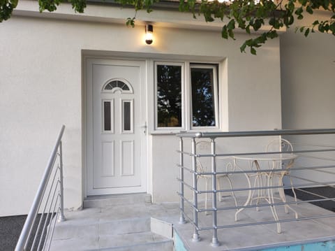 Veranda Apartment in Lika-Senj County