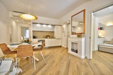 Kitchen or kitchenette, Living room, Dining area, stove, air conditioner