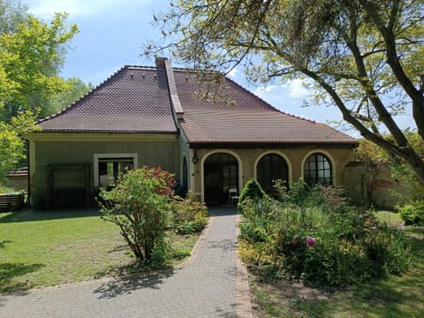Property building, Garden, Garden view