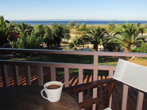 Day, Natural landscape, Coffee/tea facilities, View (from property/room), Balcony/Terrace, Sea view