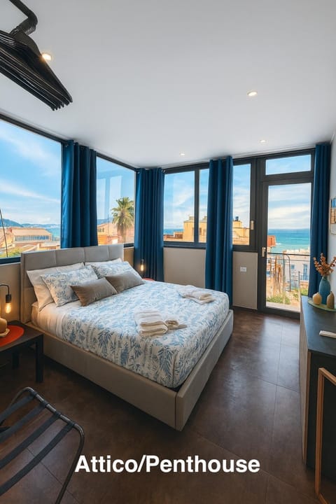 Bed, Bedroom, Sea view