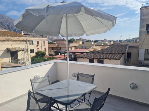 Patio, Day, Natural landscape, View (from property/room), Balcony/Terrace, Balcony/Terrace, Dining area, Mountain view