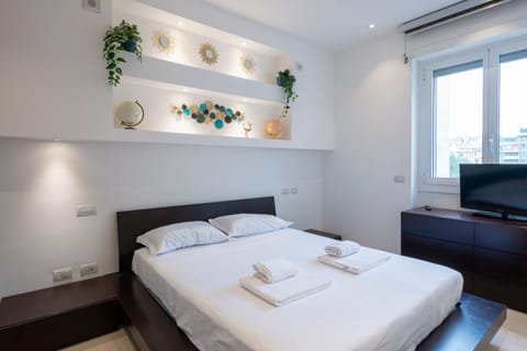 Bed, Photo of the whole room, Bedroom, air conditioner