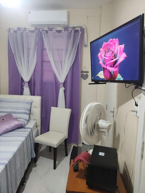 Bed, TV and multimedia, Bedroom, air conditioner