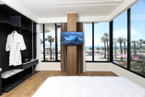 Bed, Photo of the whole room, Bedroom, Sea view