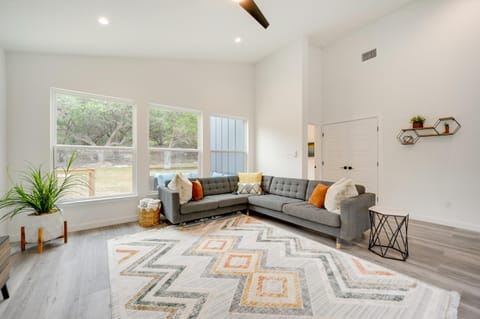 Canyon Lake Oasis Backyard and Wraparound Deck! House in Canyon Lake