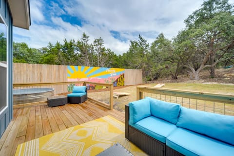 Canyon Lake Oasis Backyard and Wraparound Deck! House in Canyon Lake