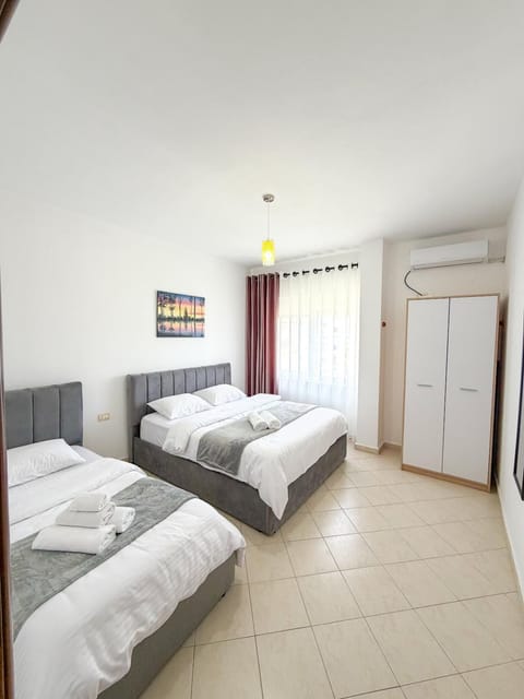 Bed, Photo of the whole room, Bedroom, wardrobe, air conditioner