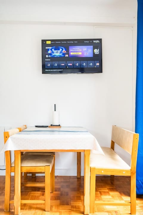 Qhome 2 - T2 Cosy entre Paris et Disney - Parking privé Apartment in Noisy-le-Grand