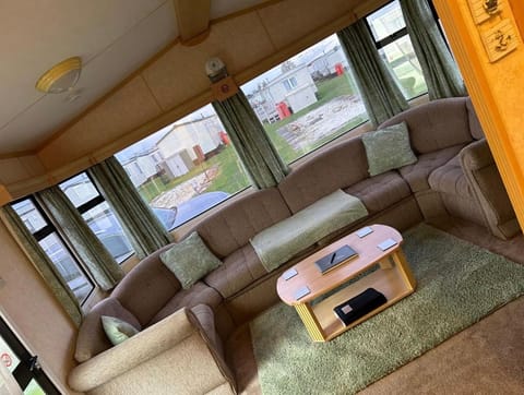 8 berth static caravan coral beach ingoldmells House in Ingoldmells