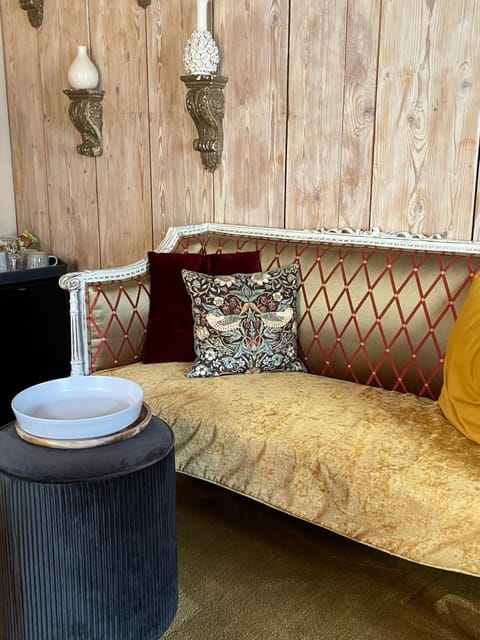 B&B De Kamer Hiernaast Bed and Breakfast in Gouda