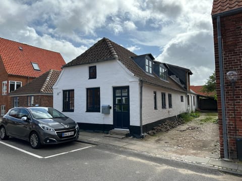 Charmerende stue lejlighed i centrum Apartment in Ringkobing