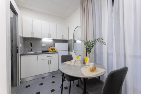 Lena's room in roman palace Apartment in Split