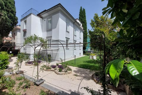 Property building, Garden, Garden view