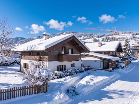 Property building, Winter