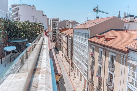 City view, Street view